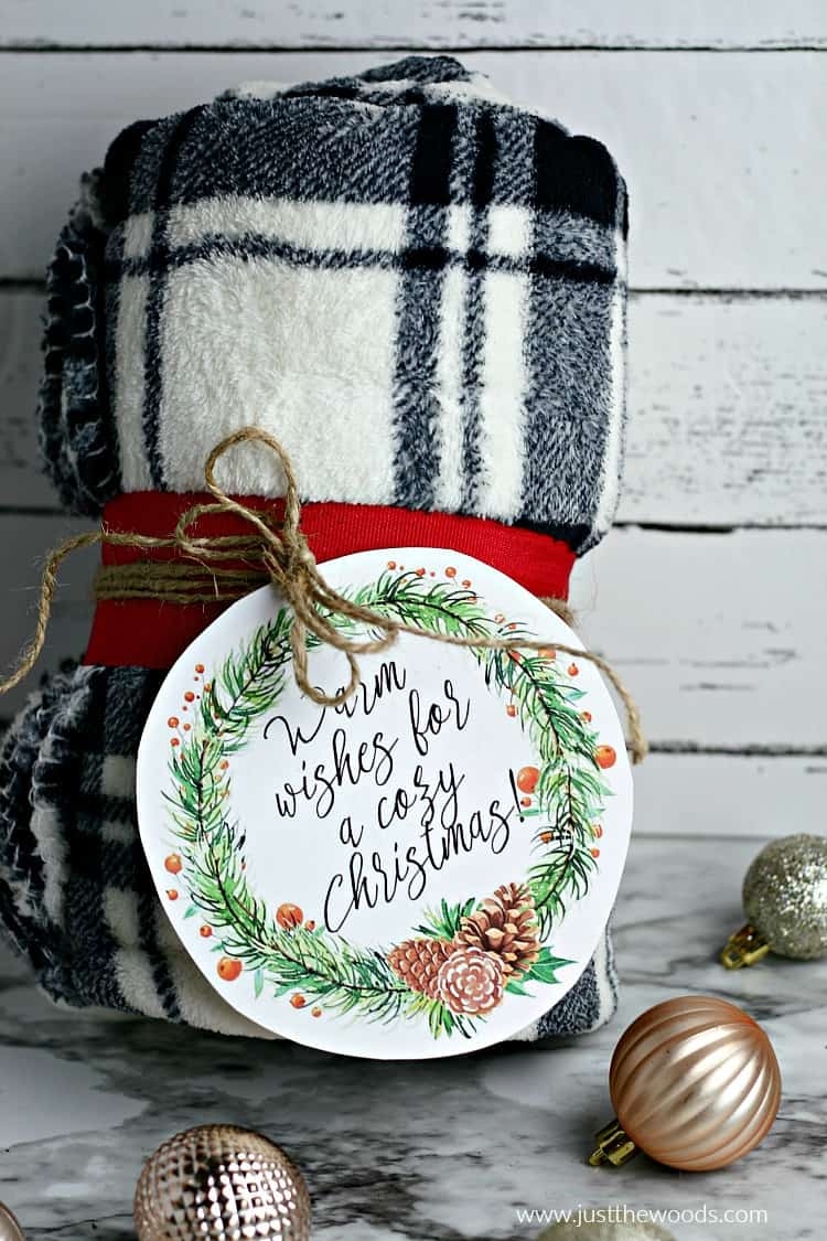 Last Minute Christmas Gift Blanket With Printable Gift Tag